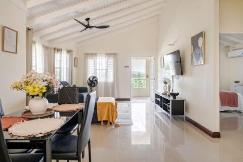 Bellarose At Colbeck ,Gated With Pool, Stylishly Modern Villa Old Harbour Luaran gambar