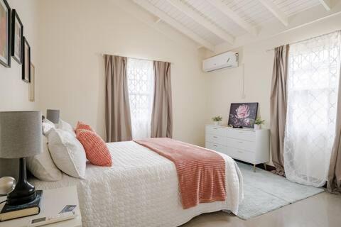 Bellarose At Colbeck ,Gated With Pool, Stylishly Modern Villa Old Harbour Luaran gambar
